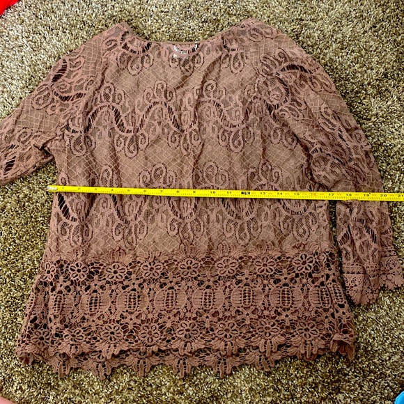 Ultra Pink L half sleeve lace blouse - Picture 8 of 8